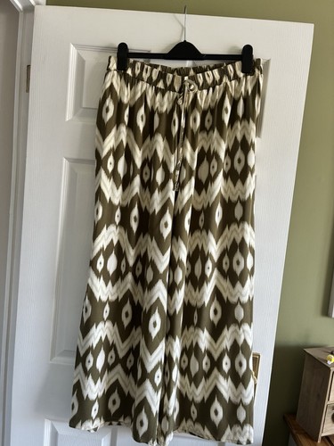 Khaki beige cream - /beige/, leg
